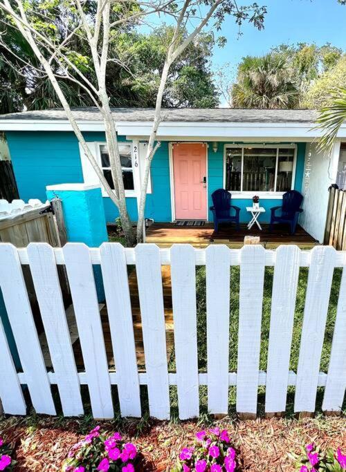 Beach Bungalow In Downtown Cocoa Beach 빌라 외부 사진